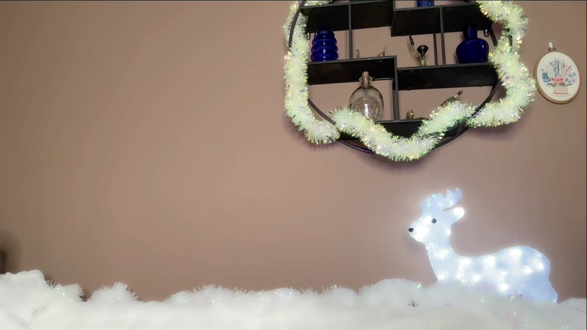 Gallery image thumbnail from MissVictoria's myfreecams stream on, 11/13/2024, 02:49 image 14 of 20