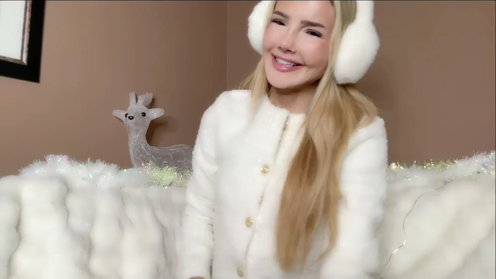 Gallery image thumbnail from MissVictoria's myfreecams stream on, 11/14/2024, 11:56 image 1 of 20