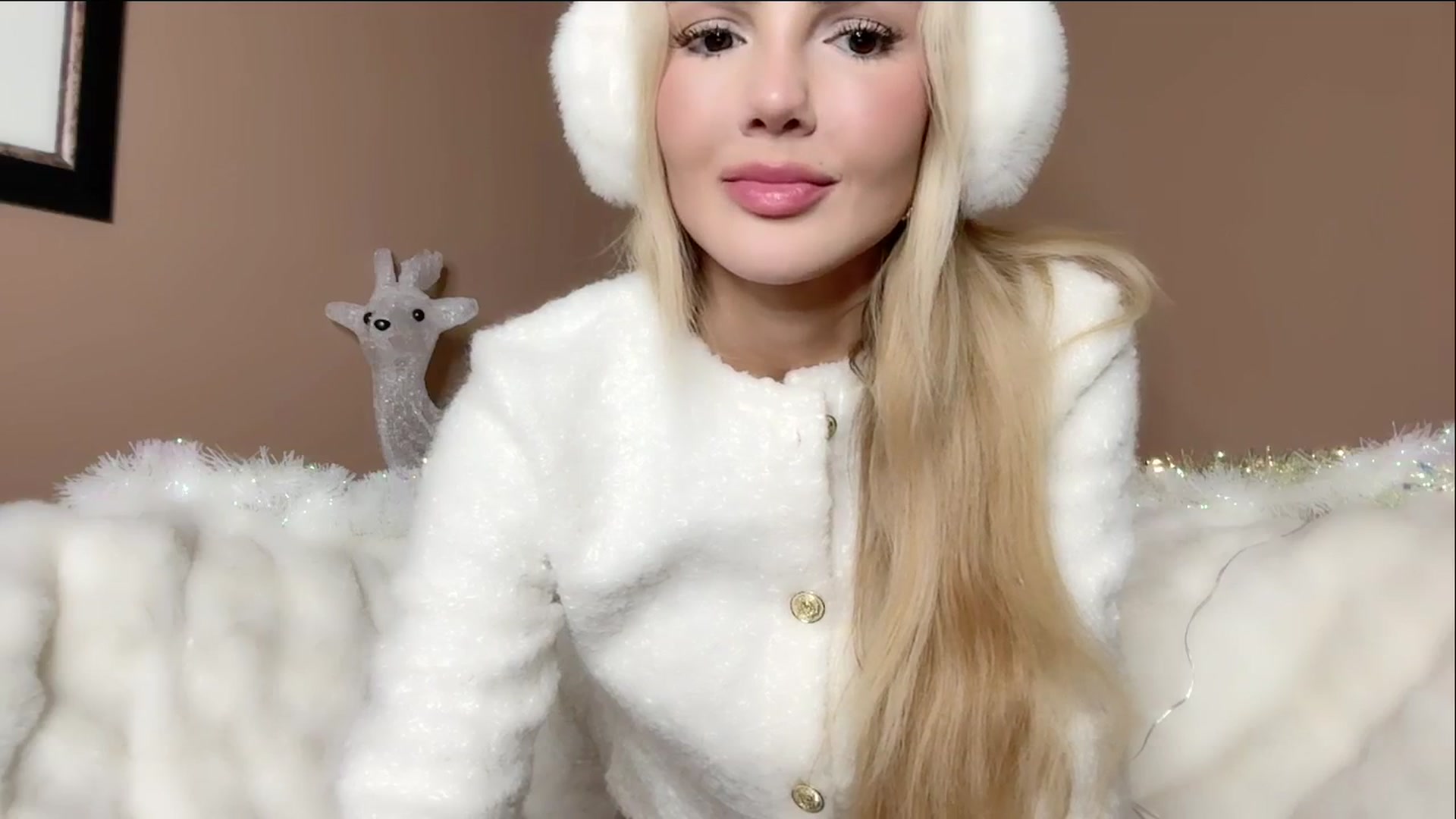 Gallery image thumbnail from MissVictoria's myfreecams stream on, 11/14/2024, 11:56 image 8 of 20