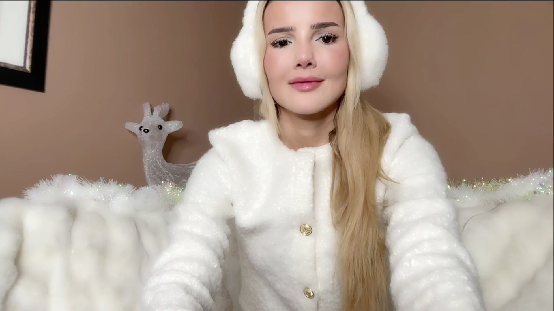 Gallery image thumbnail from MissVictoria's myfreecams stream on, 11/14/2024, 11:56 image 4 of 20