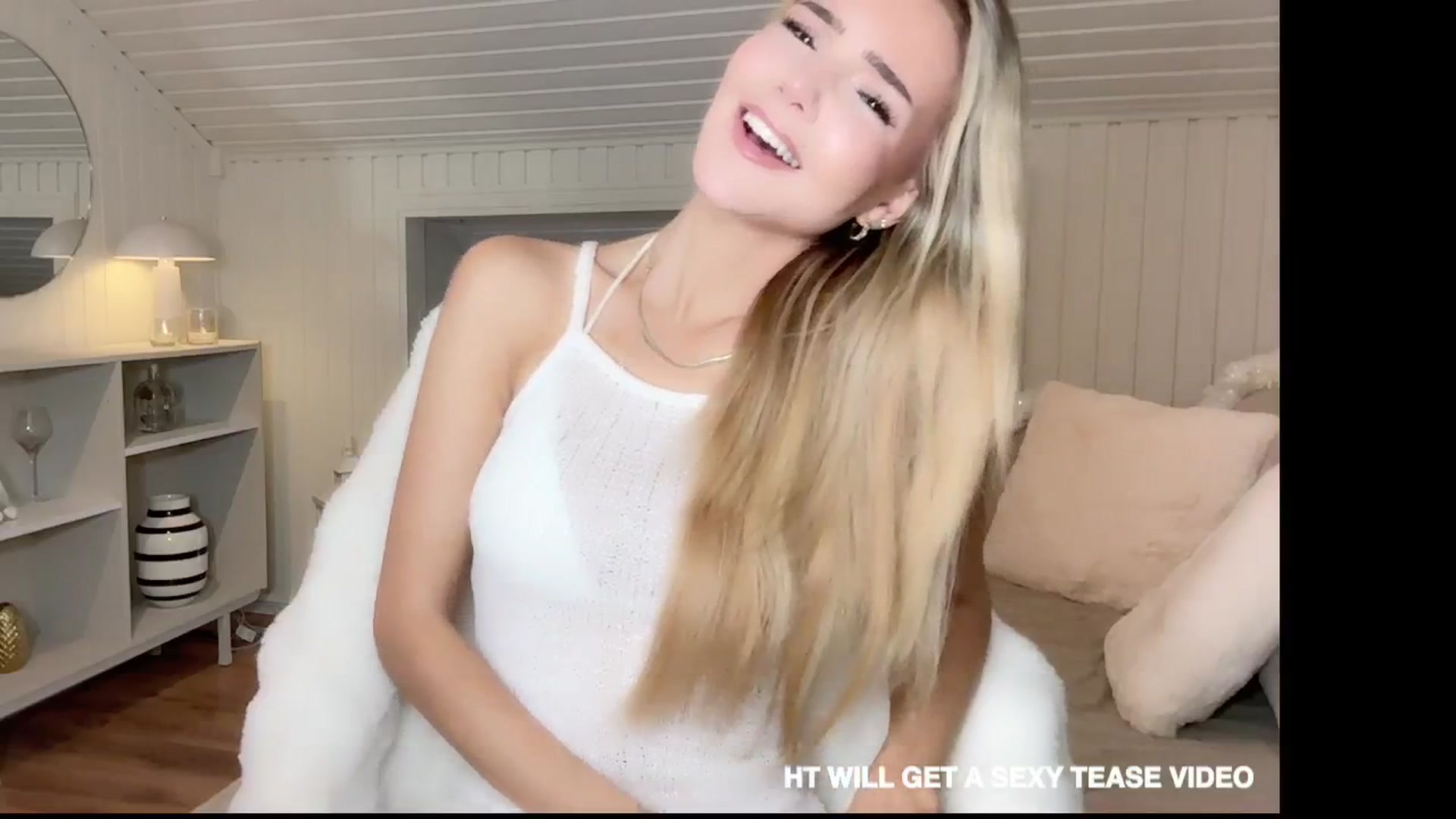 Gallery image thumbnail from MissVictoria's myfreecams stream on, 11/30/2024, 24:00 image 10 of 20