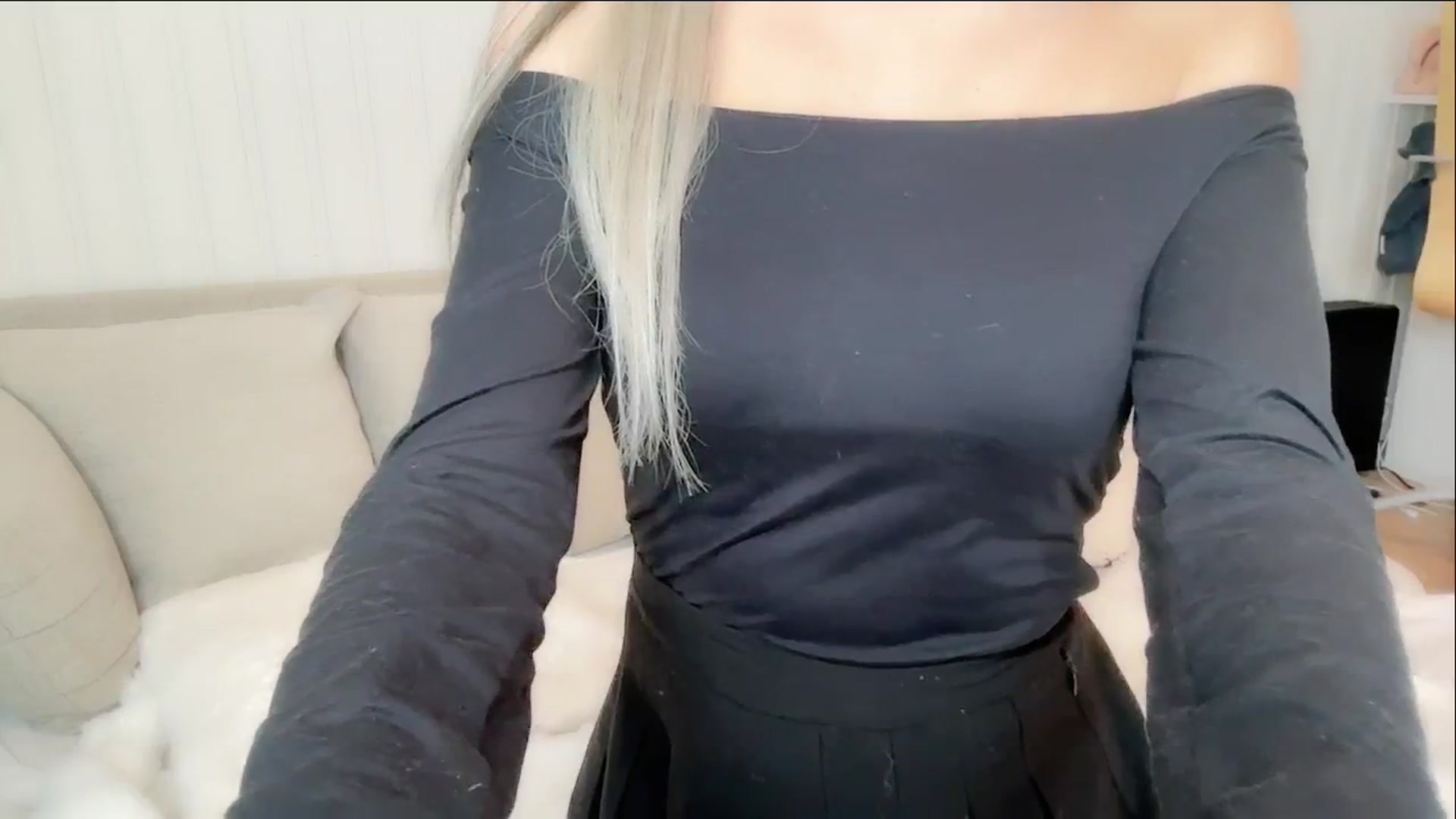 Gallery image thumbnail from MissVictoria's myfreecams stream on, 01/10/2025, 23:55 image 20 of 20