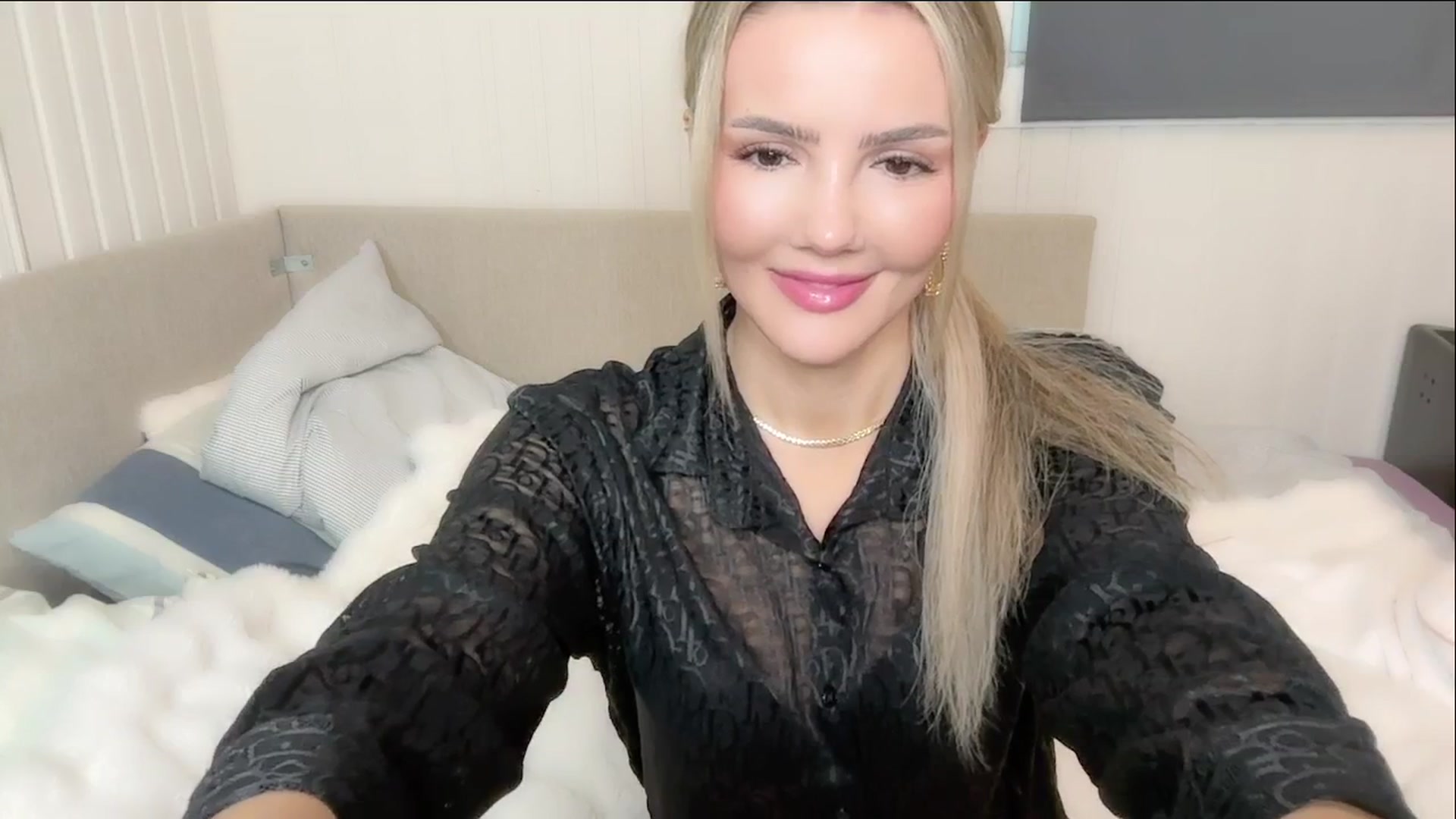 Gallery image thumbnail from MissVictoria's myfreecams stream on, 01/29/2025, 13:28 image 18 of 20