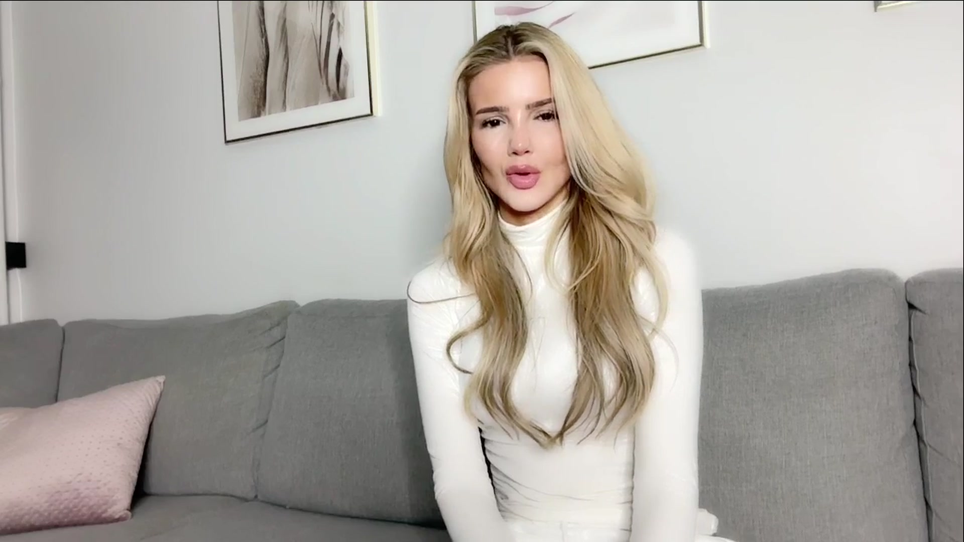 Gallery image thumbnail from MissVictoria's myfreecams stream on, 03/03/2025, 22:26 image 9 of 20
