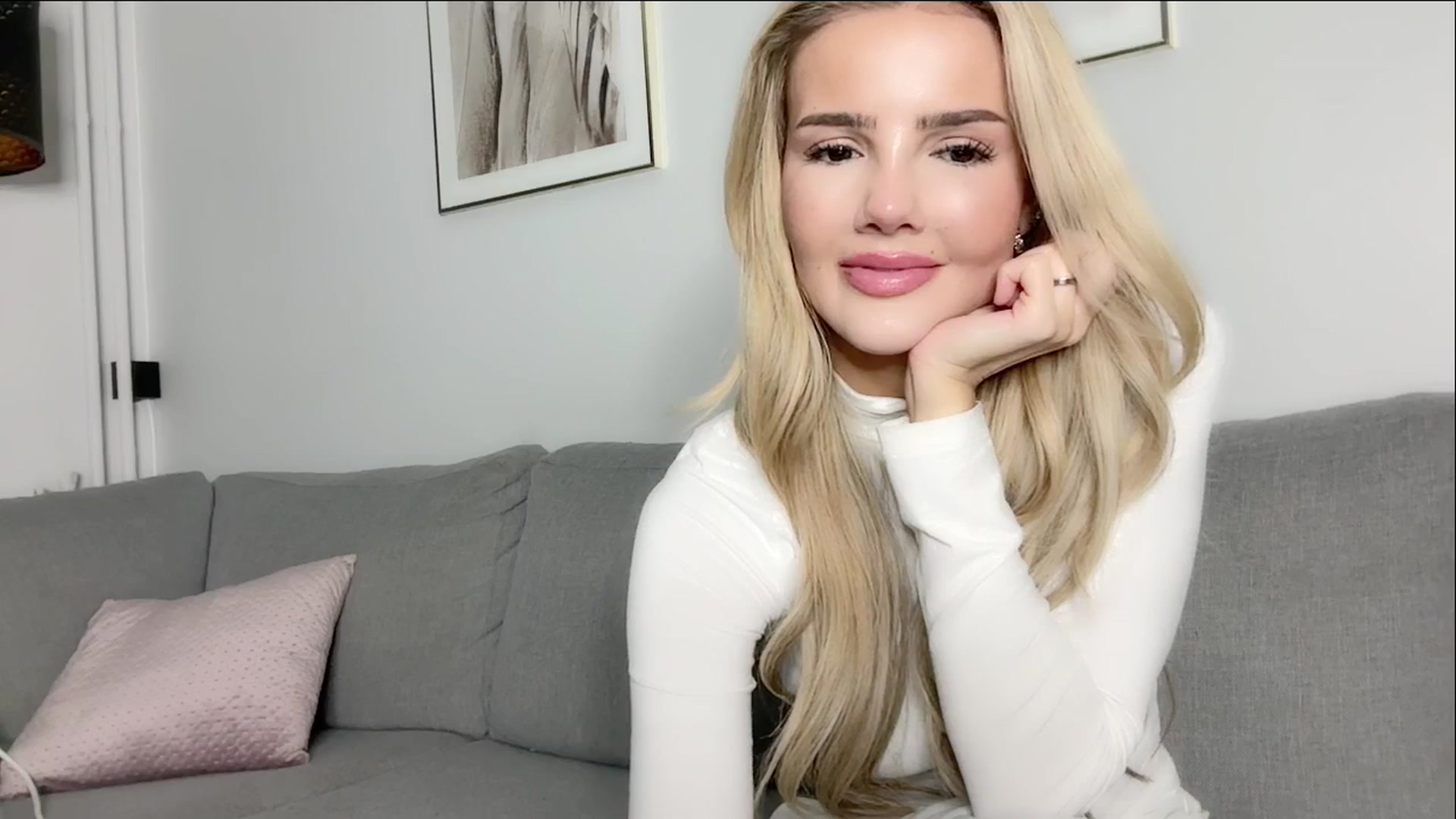 Gallery image thumbnail from MissVictoria's myfreecams stream on, 03/03/2025, 22:26 image 11 of 20