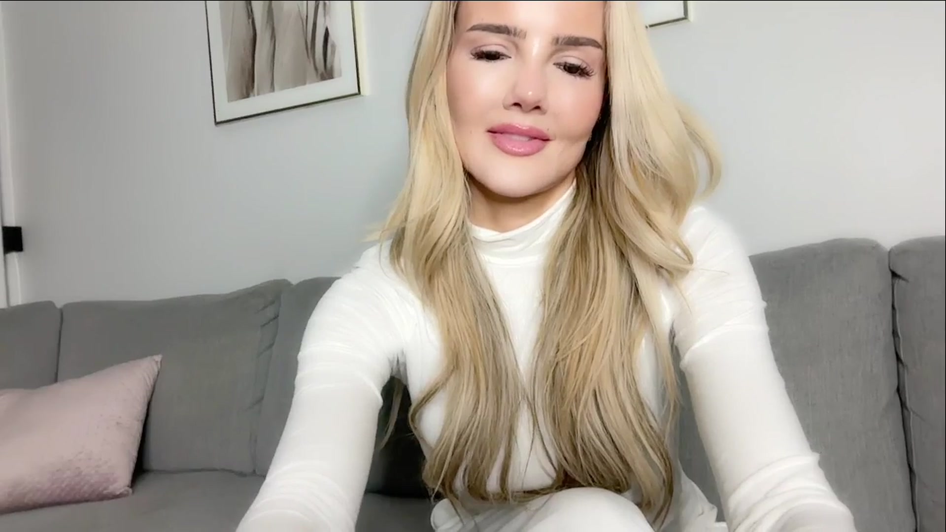 Gallery image thumbnail from MissVictoria's myfreecams stream on, 03/03/2025, 22:26 image 10 of 20
