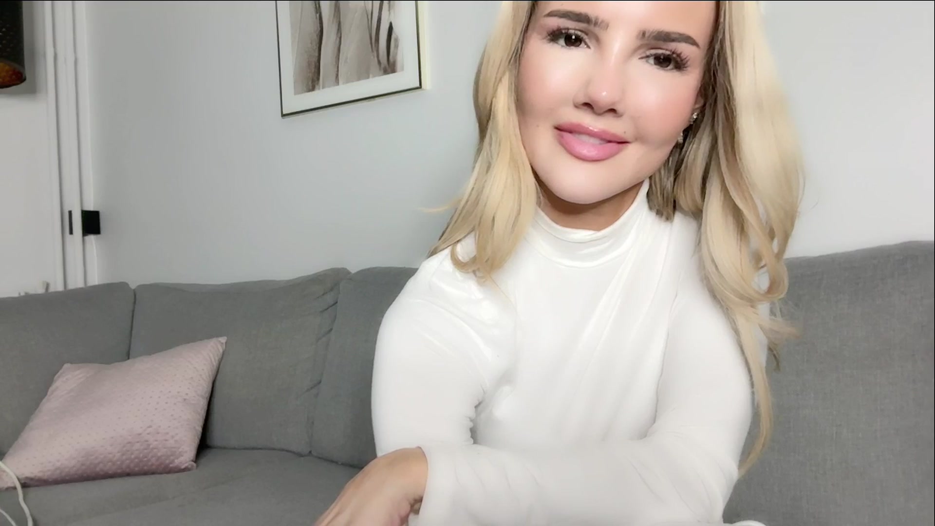 Gallery image thumbnail from MissVictoria's myfreecams stream on, 03/03/2025, 22:43 image 8 of 20