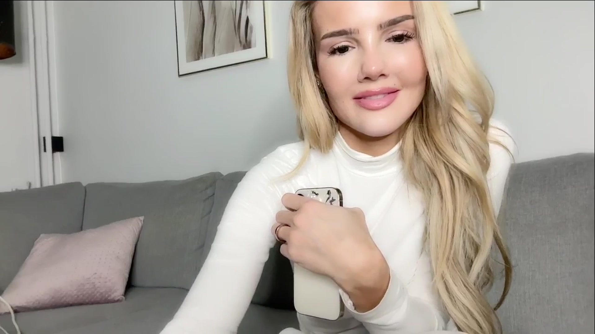Gallery image thumbnail from MissVictoria's myfreecams stream on, 03/03/2025, 22:43 image 15 of 20