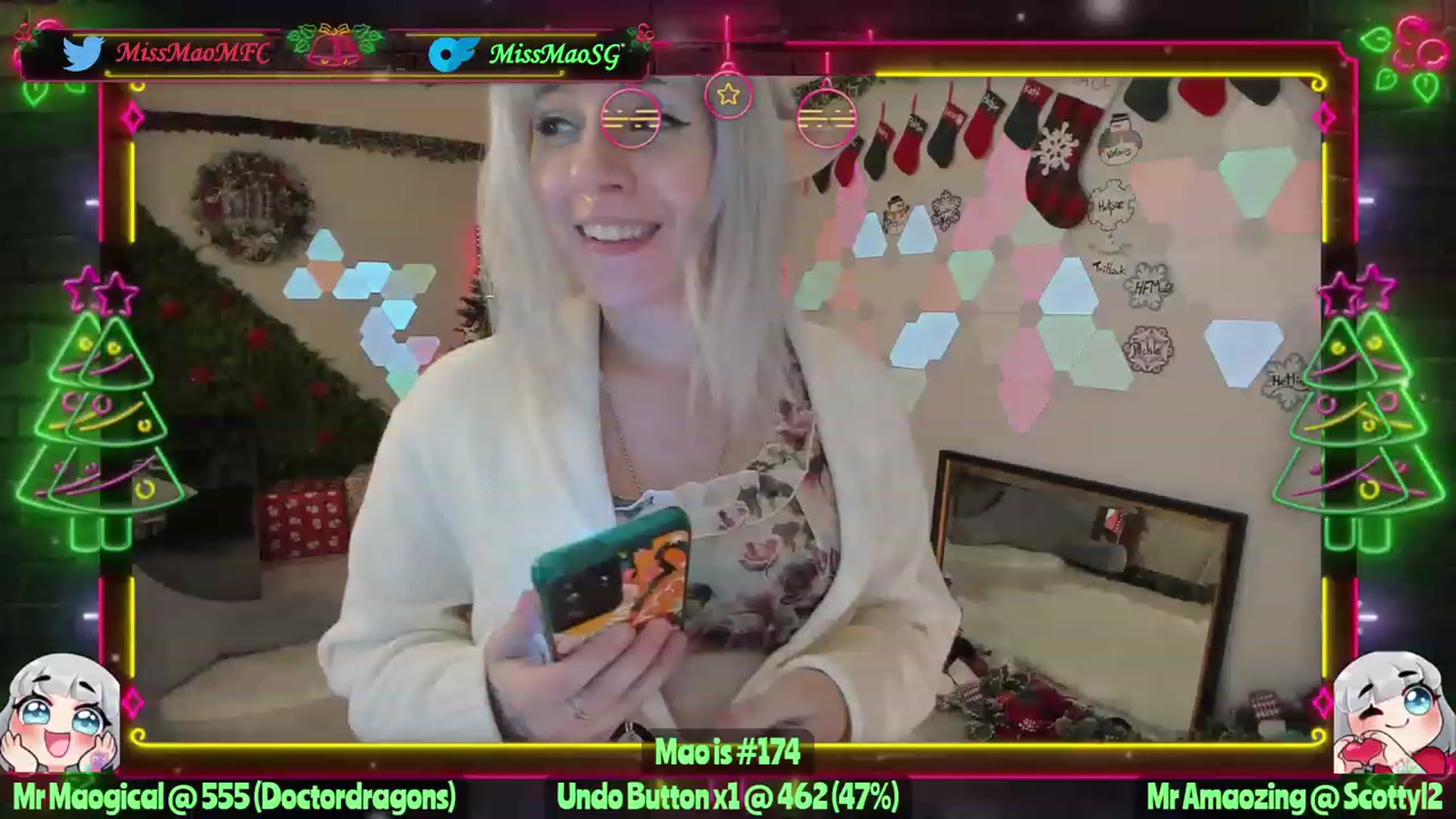 Gallery image thumbnail from MissXMaos's myfreecams stream on, 12/17/2022, 06:32 image 4 of 20