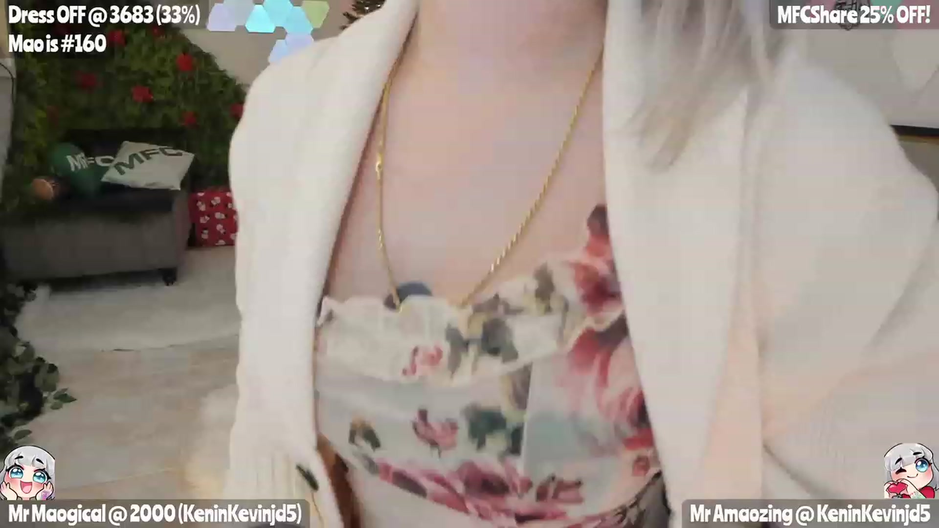 Gallery image thumbnail from MissXMaos's myfreecams stream on, 12/17/2022, 06:32 image 18 of 20