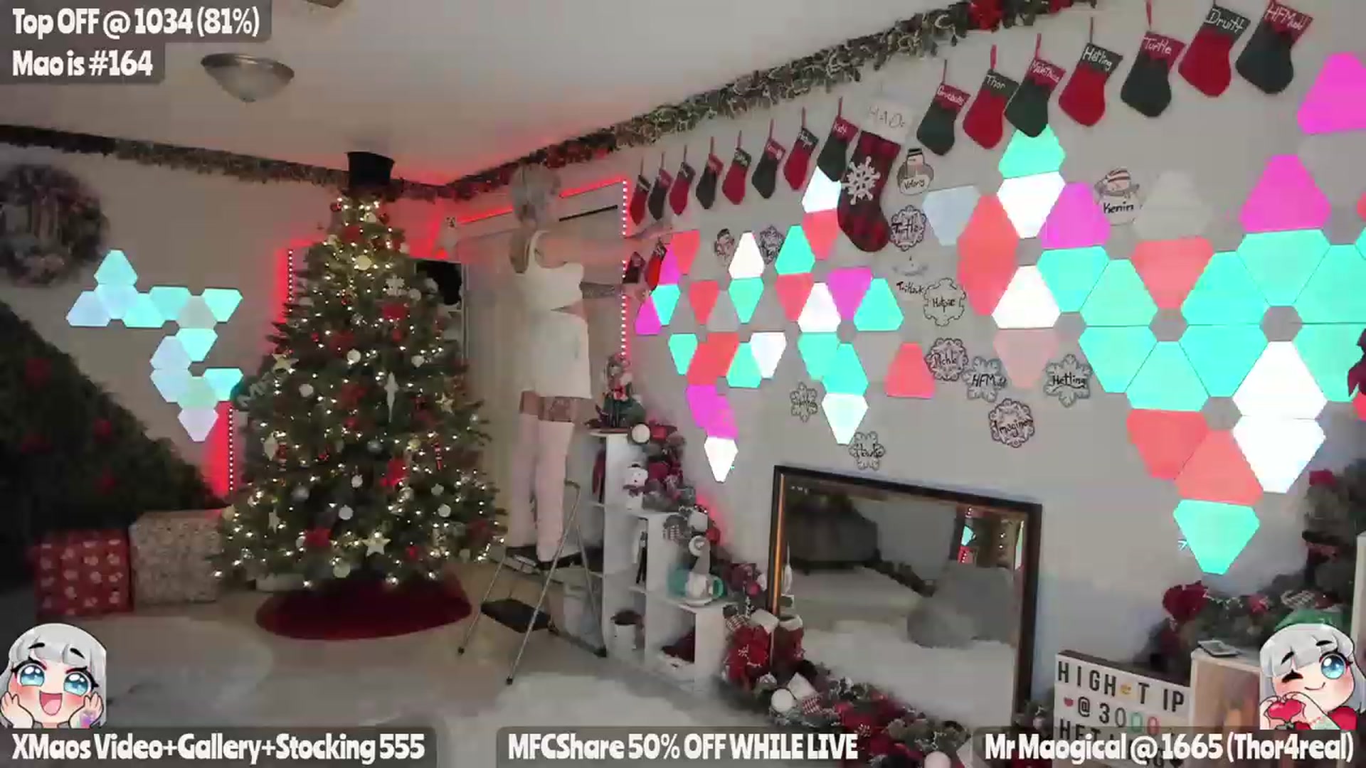 Gallery image thumbnail from MissXMaos's myfreecams stream on, 12/20/2022, 04:48 image 16 of 20