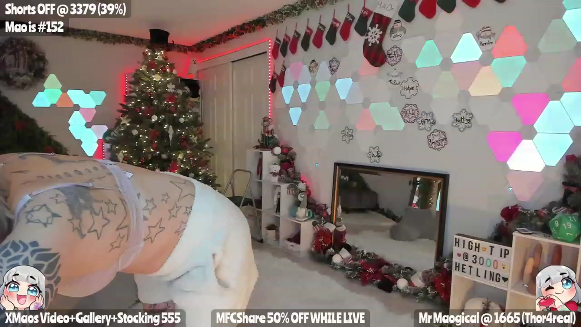 Gallery image thumbnail from MissXMaos's myfreecams stream on, 12/20/2022, 06:28 image 3 of 20