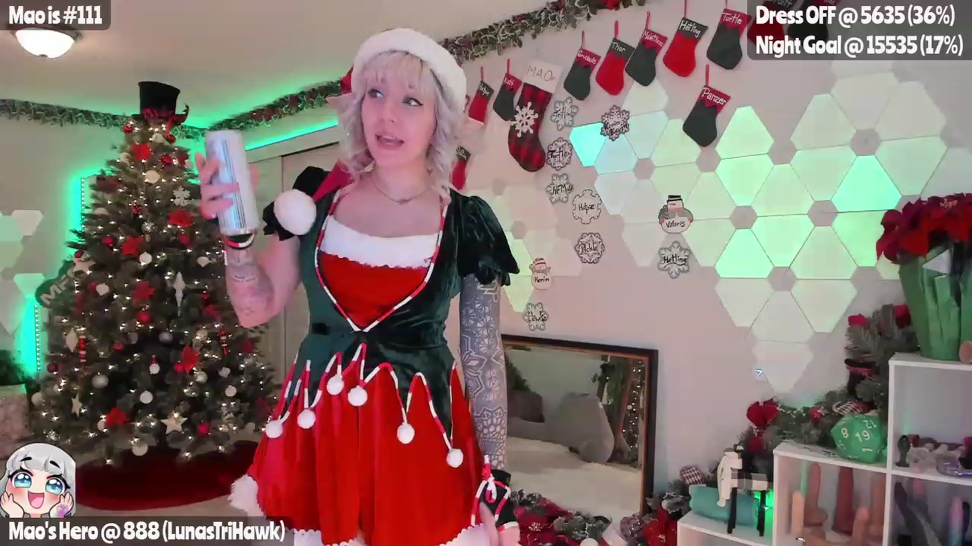 Gallery image thumbnail from MissXMaos's myfreecams stream on, 12/22/2022, 05:17 image 6 of 20