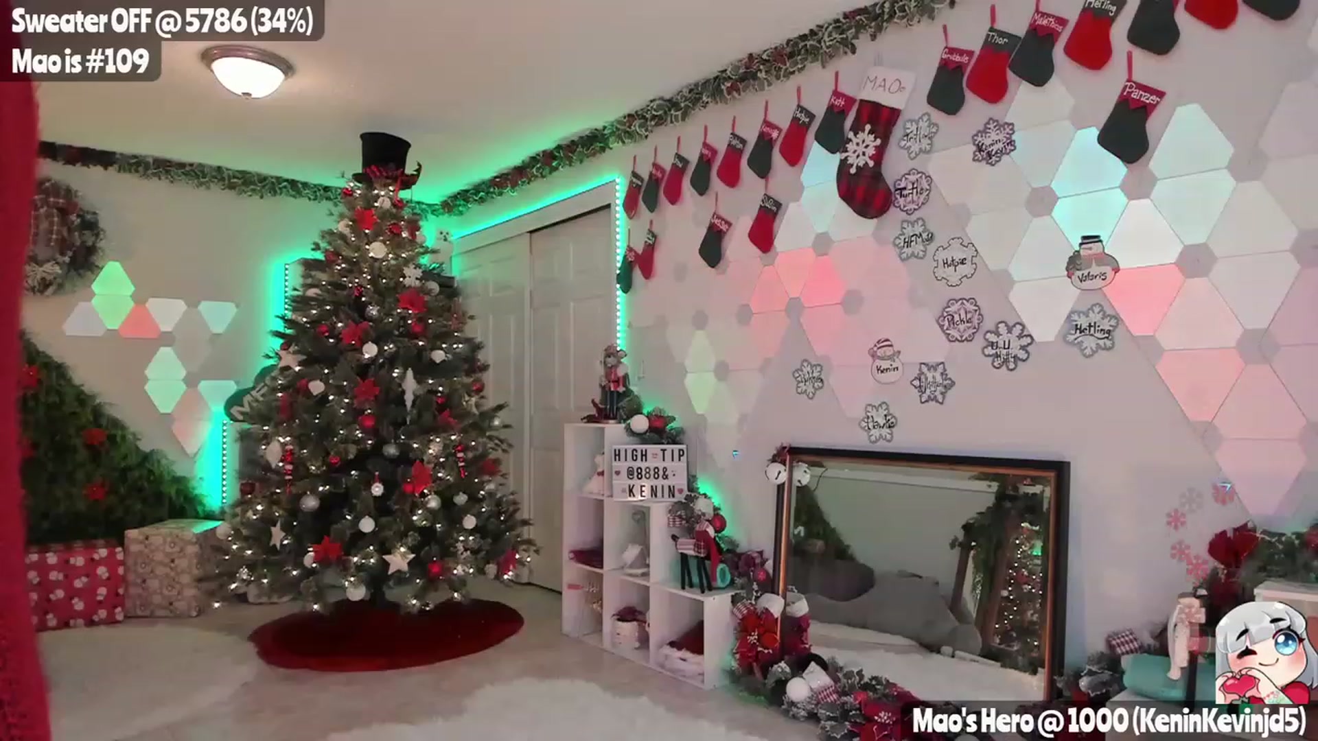 Gallery image thumbnail from MissXMaos's myfreecams stream on, 12/23/2022, 05:53 image 12 of 20