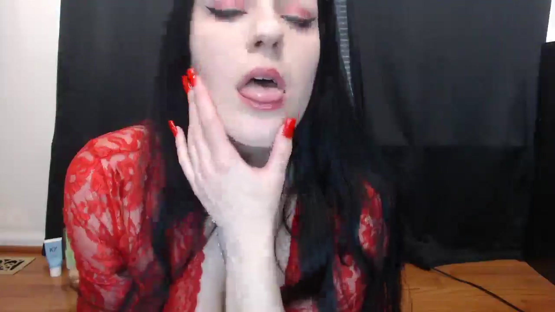 Gallery image thumbnail from MissXMorticia's myfreecams stream on, 03/17/2025, 19:17 image 6 of 20