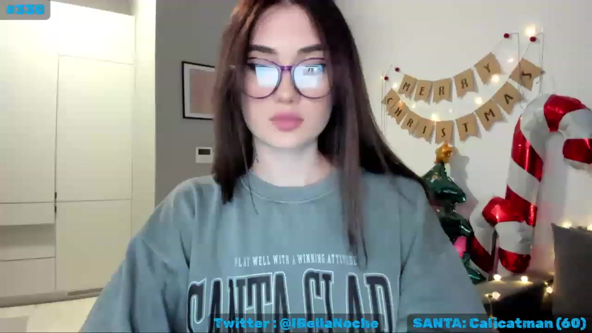 Gallery image thumbnail from MissXmas's myfreecams stream on, 12/16/2022, 20:34 image 10 of 20