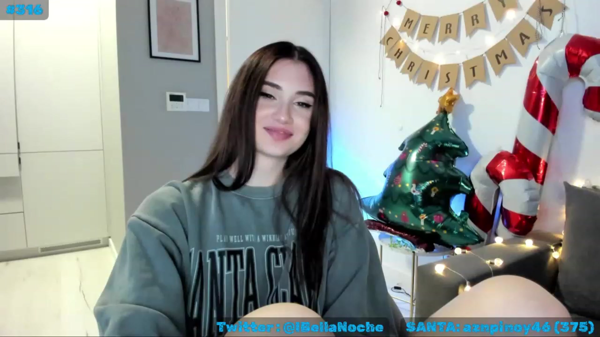 Gallery image thumbnail from MissXmas's myfreecams stream on, 12/16/2022, 21:39 image 14 of 20