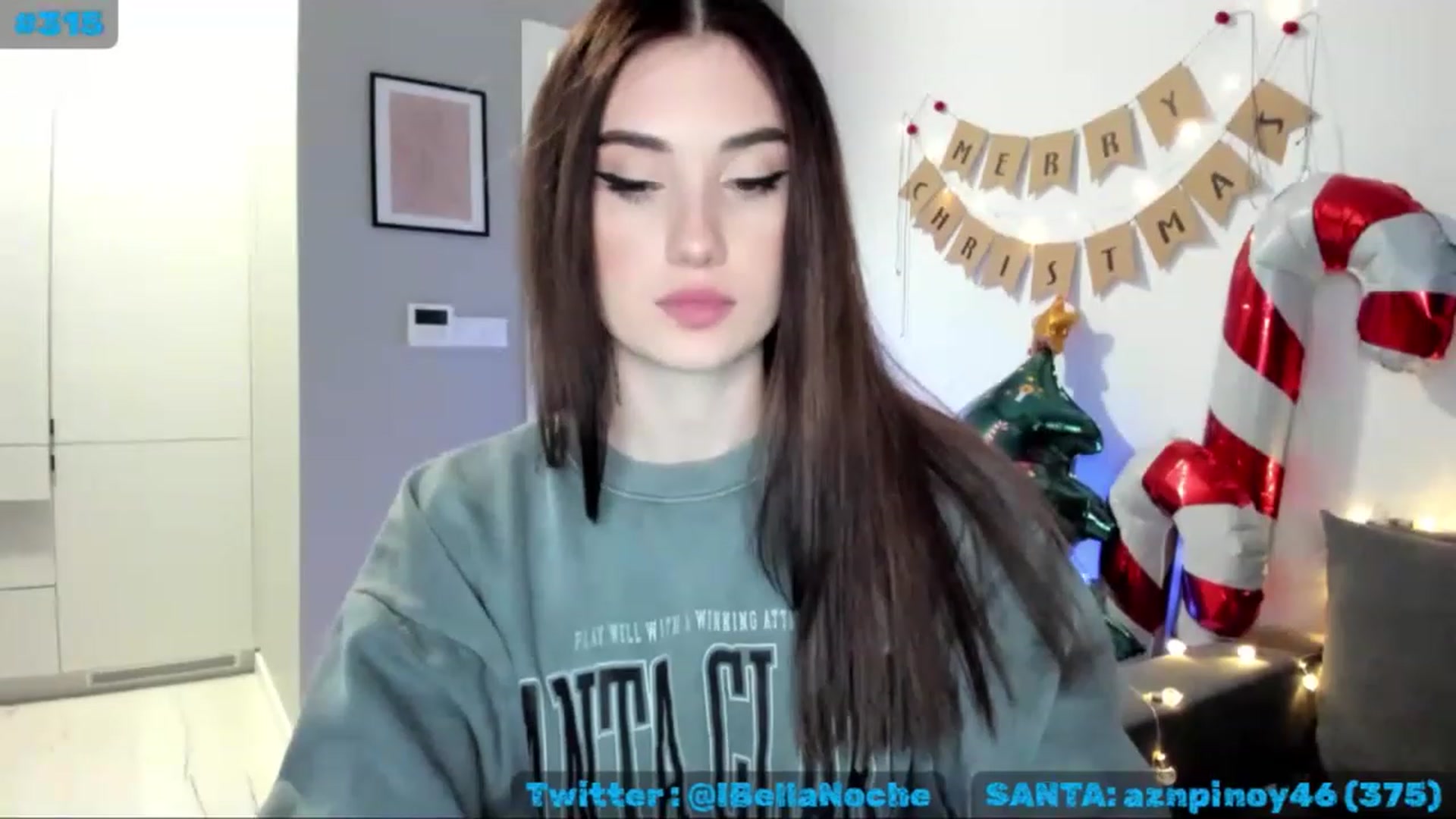 Gallery image thumbnail from MissXmas's myfreecams stream on, 12/16/2022, 21:39 image 11 of 20