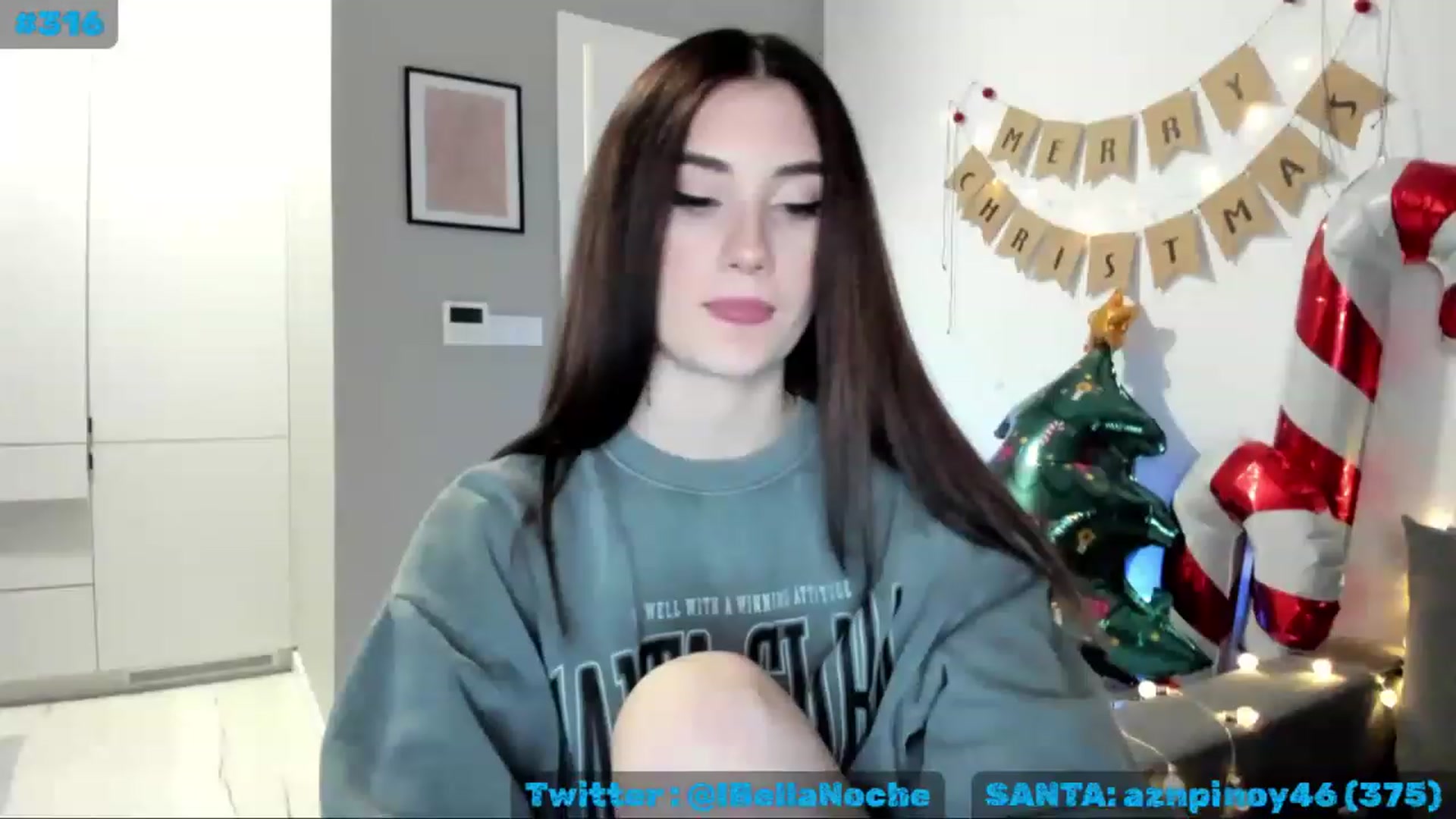Gallery image thumbnail from MissXmas's myfreecams stream on, 12/16/2022, 21:39 image 18 of 20