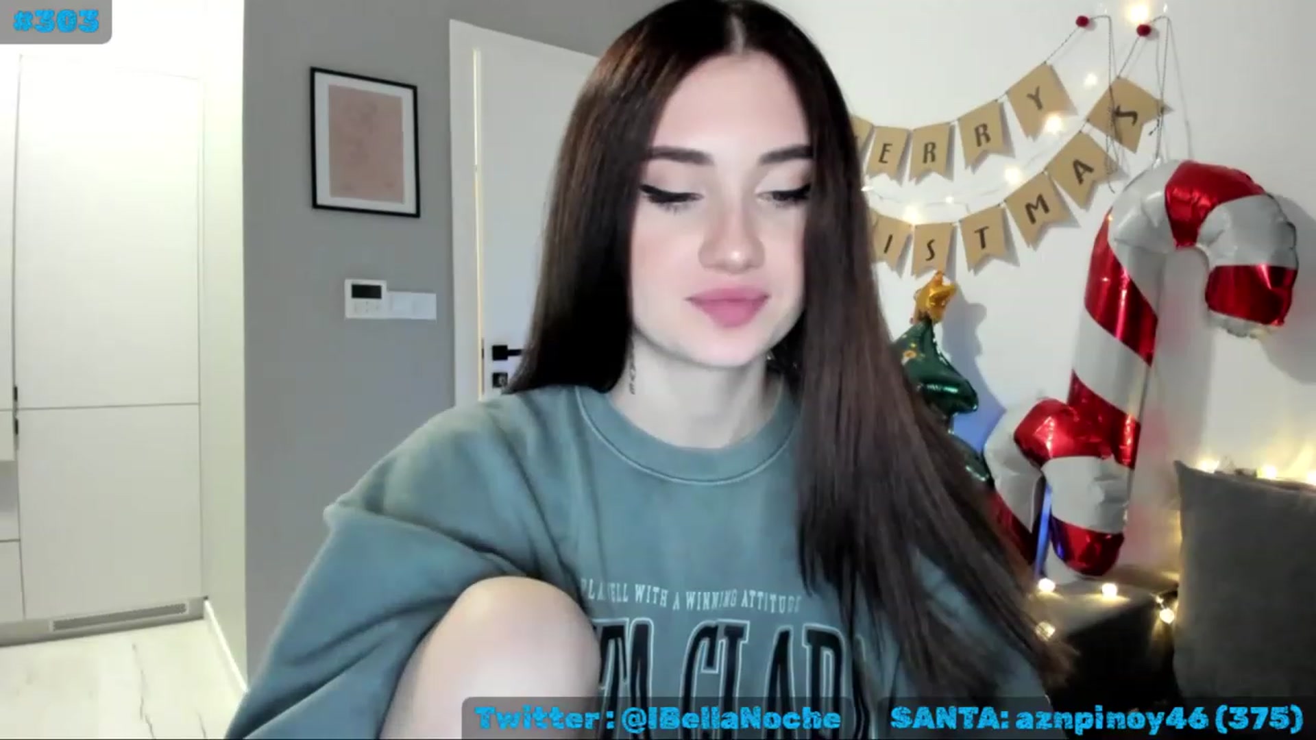 Gallery image thumbnail from MissXmas's myfreecams stream on, 12/16/2022, 22:49 image 7 of 20
