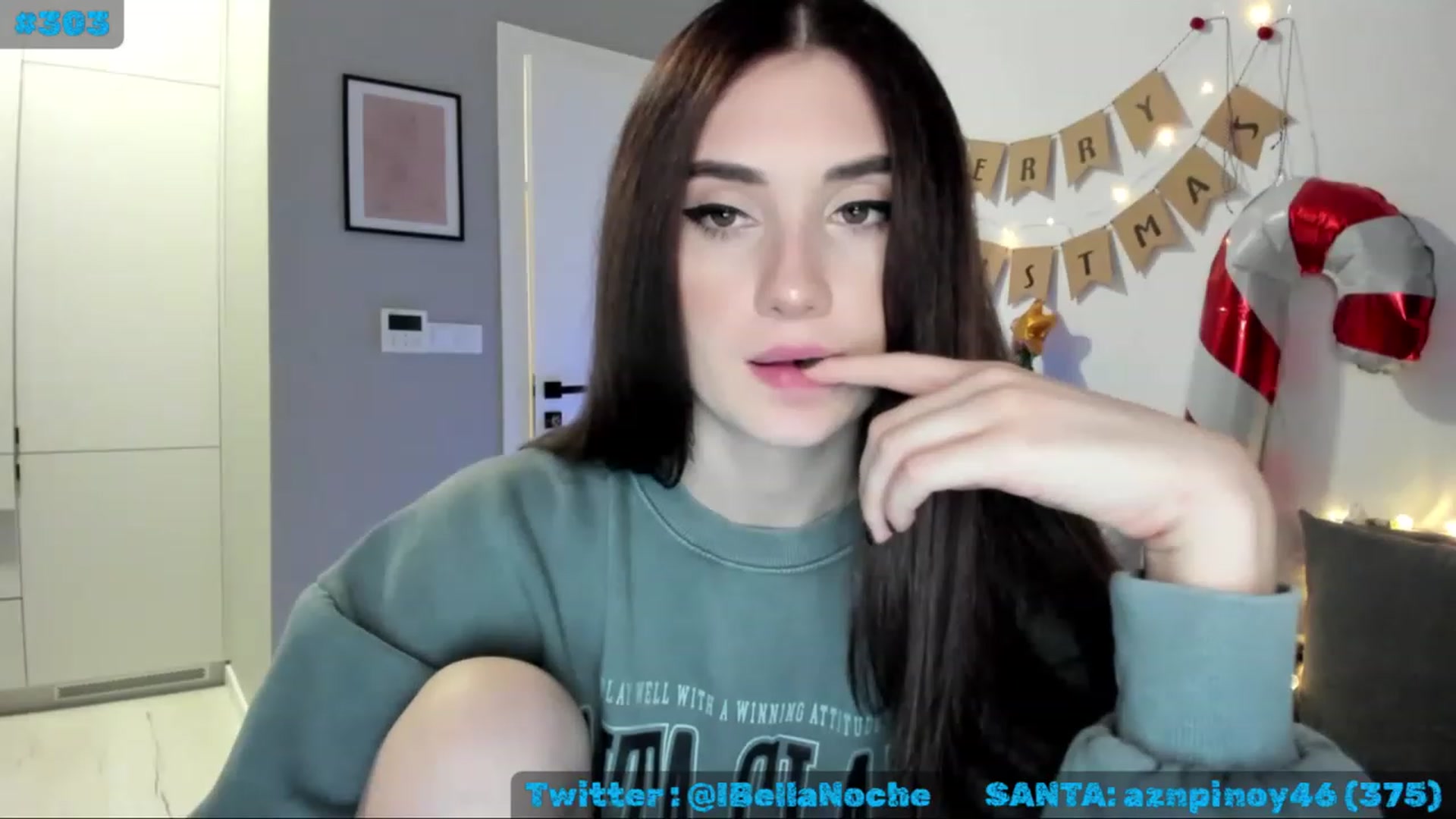 Gallery image thumbnail from MissXmas's myfreecams stream on, 12/16/2022, 22:49 image 8 of 20