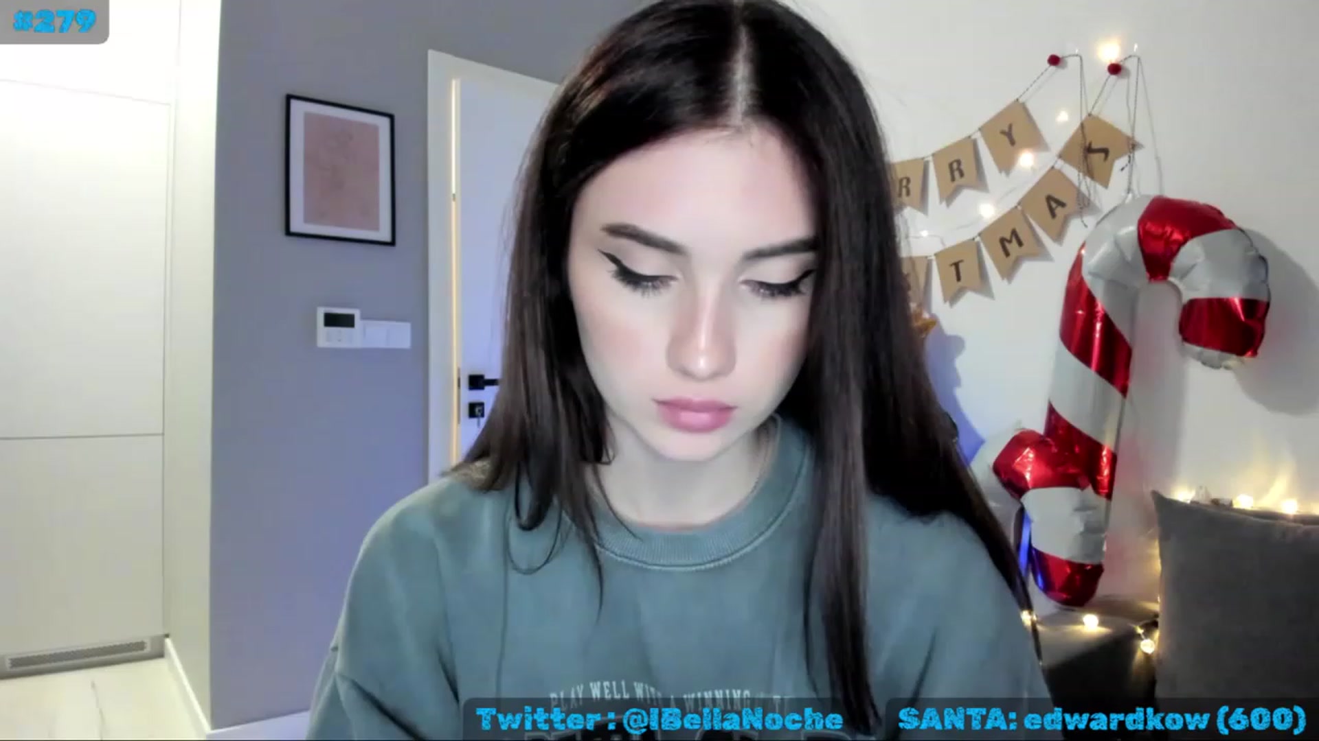 Gallery image thumbnail from MissXmas's myfreecams stream on, 12/17/2022, 24:16 image 1 of 20