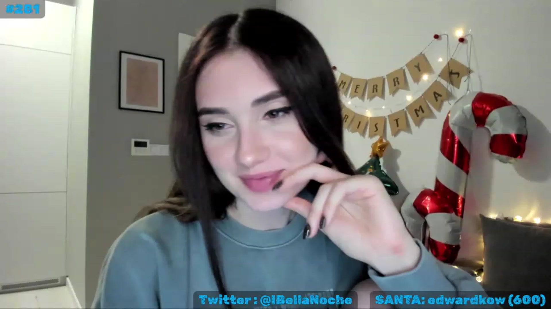 Gallery image thumbnail from MissXmas's myfreecams stream on, 12/17/2022, 24:16 image 18 of 20