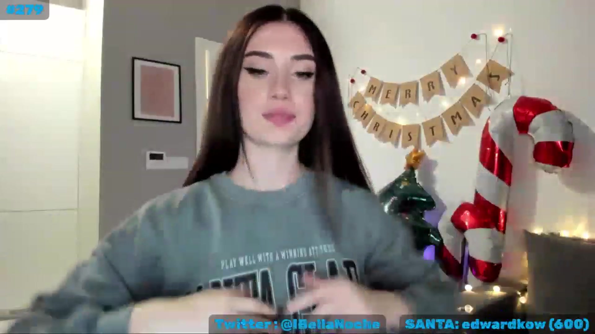 Gallery image thumbnail from MissXmas's myfreecams stream on, 12/17/2022, 01:14 image 11 of 20