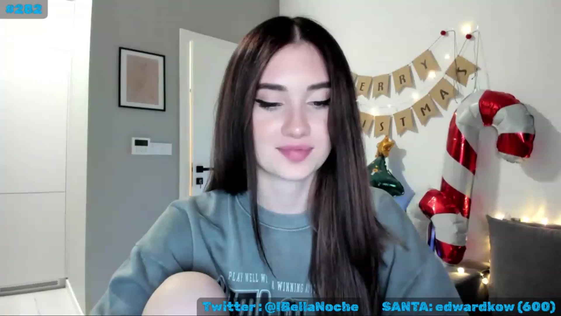 Gallery image thumbnail from MissXmas's myfreecams stream on, 12/17/2022, 01:14 image 3 of 20