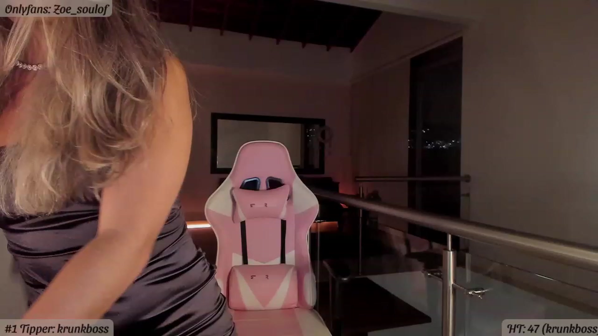 Gallery image thumbnail from MissZoesoul's myfreecams stream on, 01/13/2023, 01:57 image 13 of 20