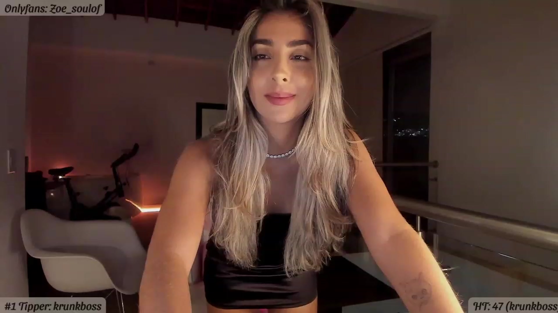 Gallery image thumbnail from MissZoesoul's myfreecams stream on, 01/13/2023, 01:57 image 10 of 20