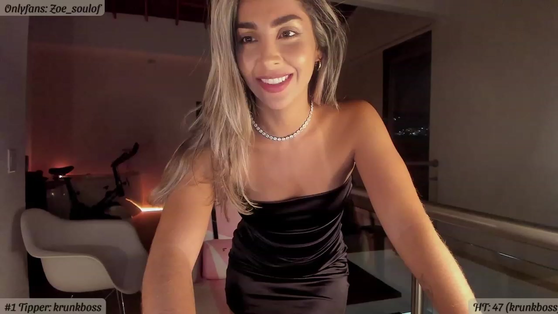 Gallery image thumbnail from MissZoesoul's myfreecams stream on, 01/13/2023, 01:57 image 6 of 20