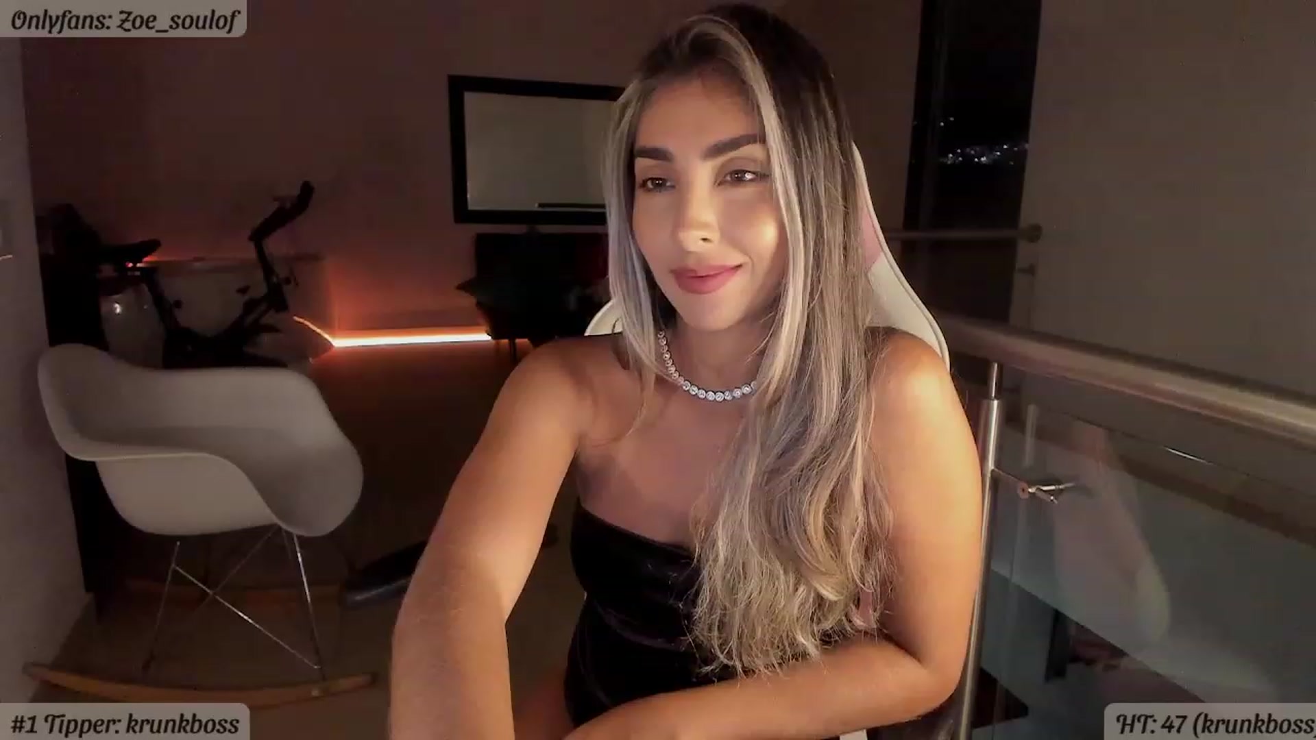 Gallery image thumbnail from MissZoesoul's myfreecams stream on, 01/13/2023, 01:57 image 5 of 20