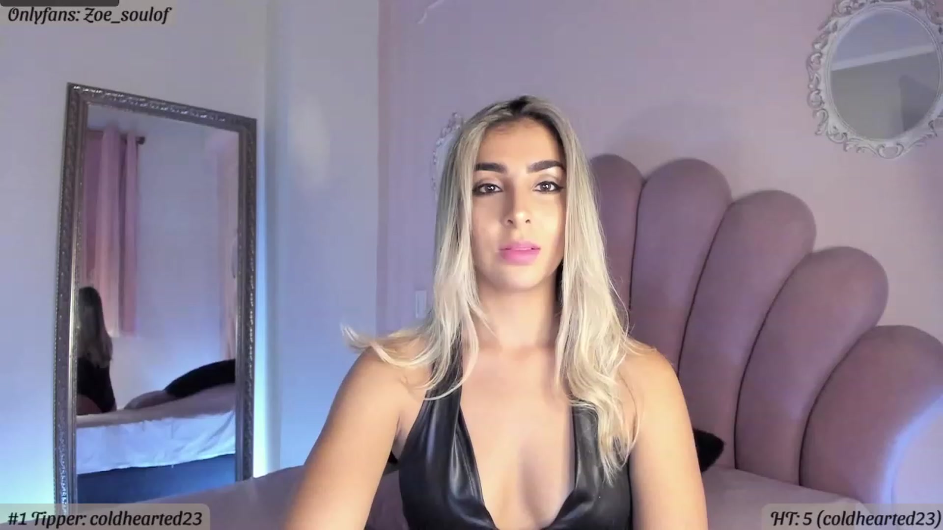 Gallery image thumbnail from MissZoesoul's myfreecams stream on, 02/24/2023, 24:30 image 7 of 20