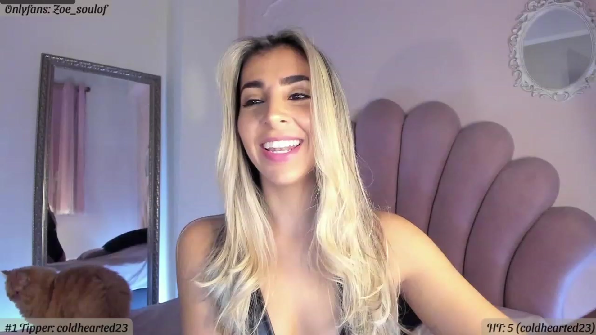 Gallery image thumbnail from MissZoesoul's myfreecams stream on, 02/24/2023, 24:30 image 15 of 20
