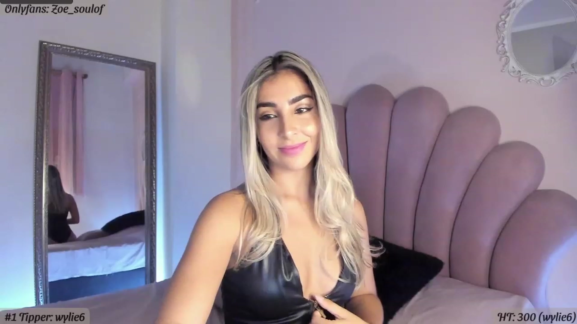Gallery image thumbnail from MissZoesoul's myfreecams stream on, 02/24/2023, 24:40 image 17 of 20