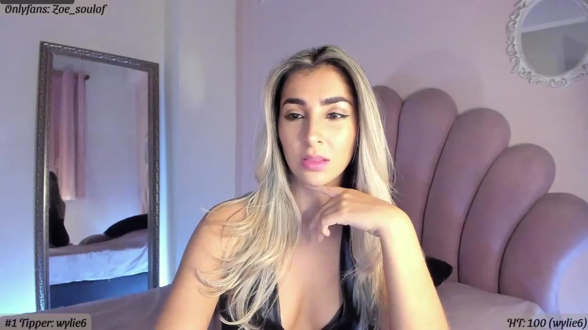 Gallery image thumbnail from MissZoesoul's myfreecams stream on, 02/24/2023, 24:40 image 4 of 20