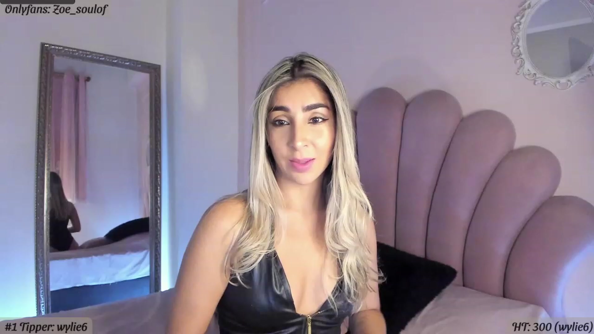 Gallery image thumbnail from MissZoesoul's myfreecams stream on, 02/24/2023, 24:40 image 12 of 20