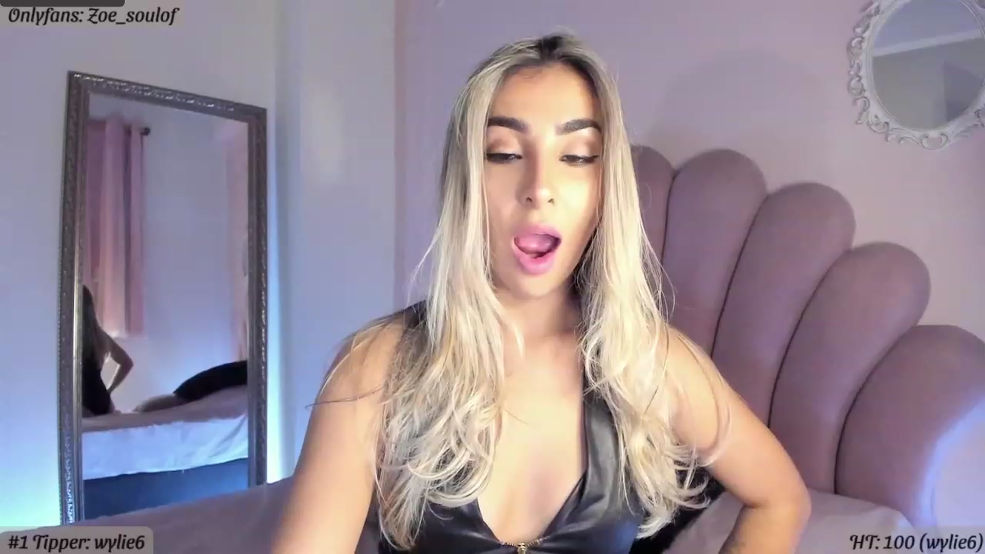Gallery image thumbnail from MissZoesoul's myfreecams stream on, 02/24/2023, 24:40 image 10 of 20