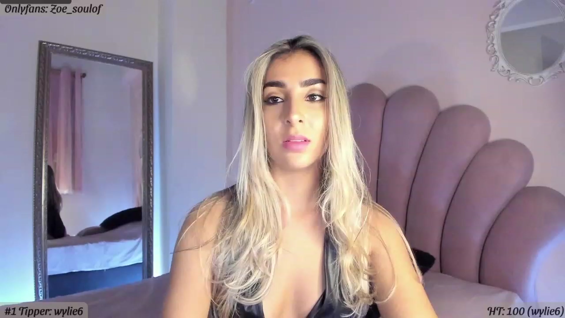 Gallery image thumbnail from MissZoesoul's myfreecams stream on, 02/24/2023, 24:40 image 9 of 20