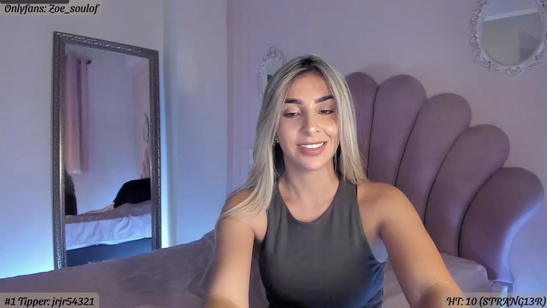 Gallery image thumbnail from MissZoesoul's myfreecams stream on, 02/26/2023, 03:43 image 14 of 20