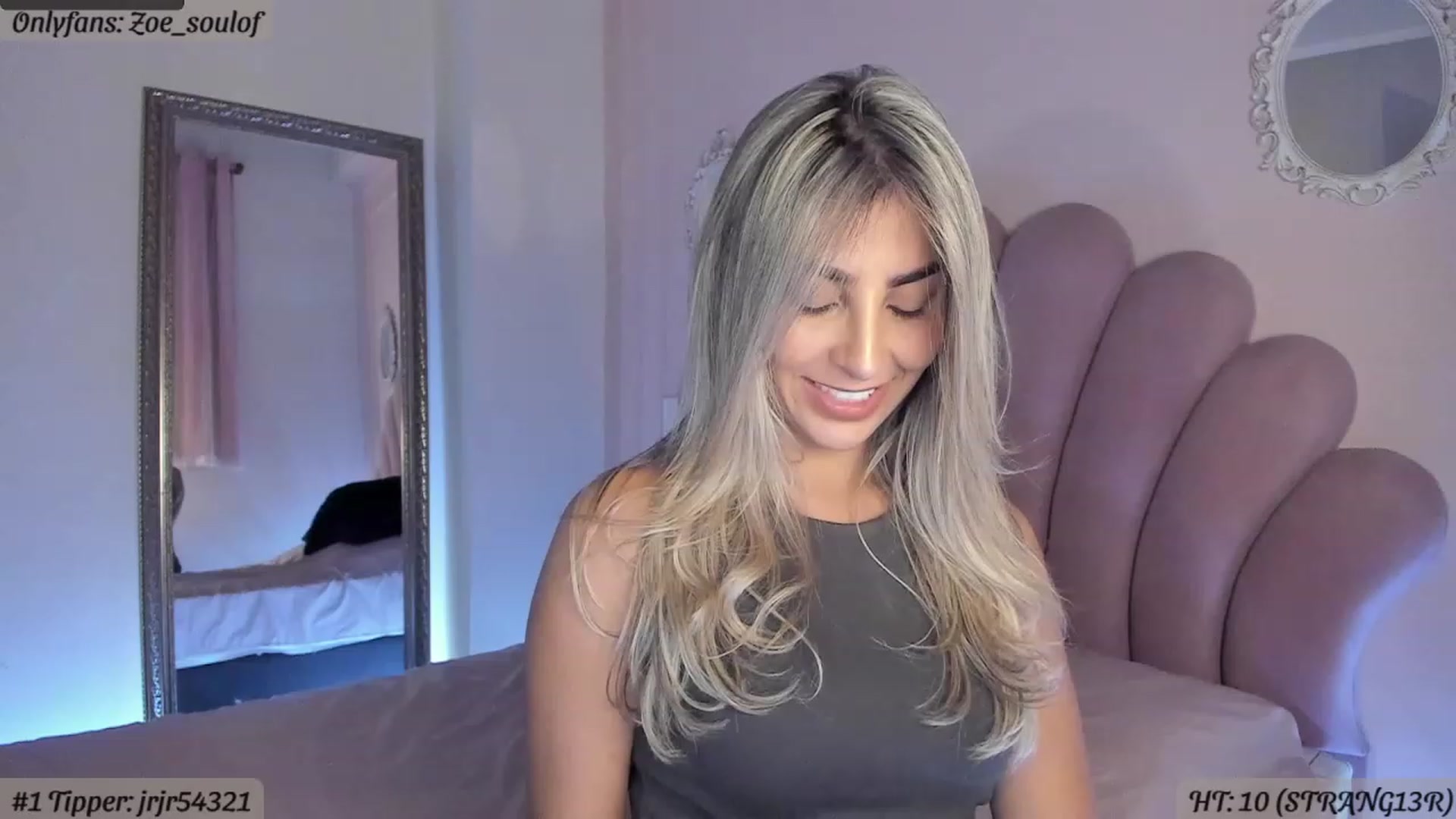 Gallery image thumbnail from MissZoesoul's myfreecams stream on, 02/26/2023, 03:43 image 19 of 20