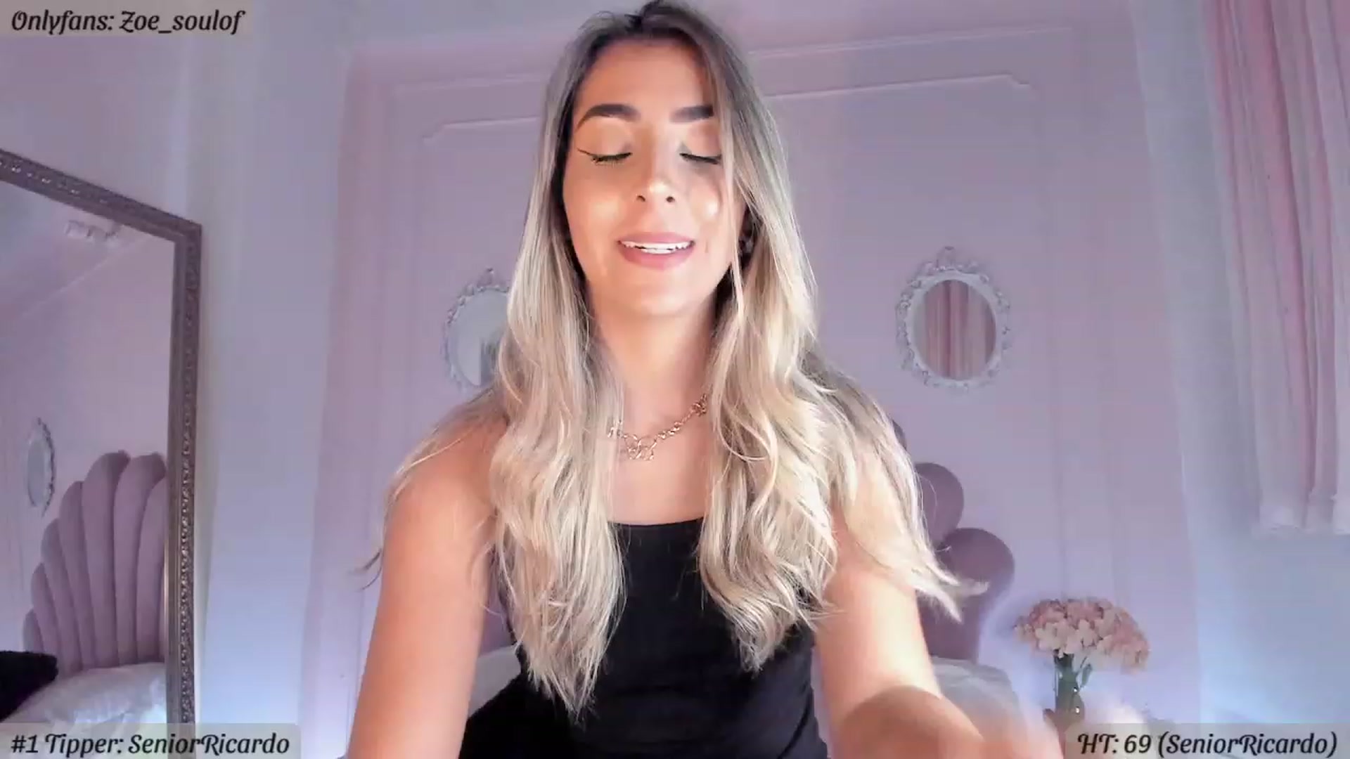 Gallery image thumbnail from MissZoesoul's myfreecams stream on, 03/11/2023, 01:51 image 3 of 20