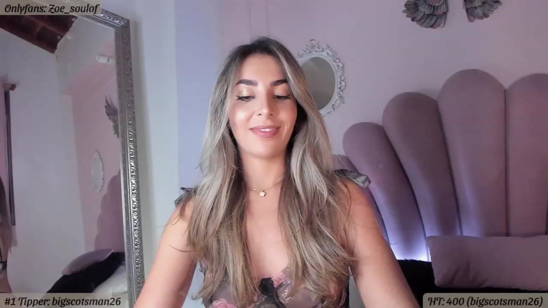 Gallery image thumbnail from MissZoesoul's myfreecams stream on, 05/21/2023, 04:21 image 17 of 20