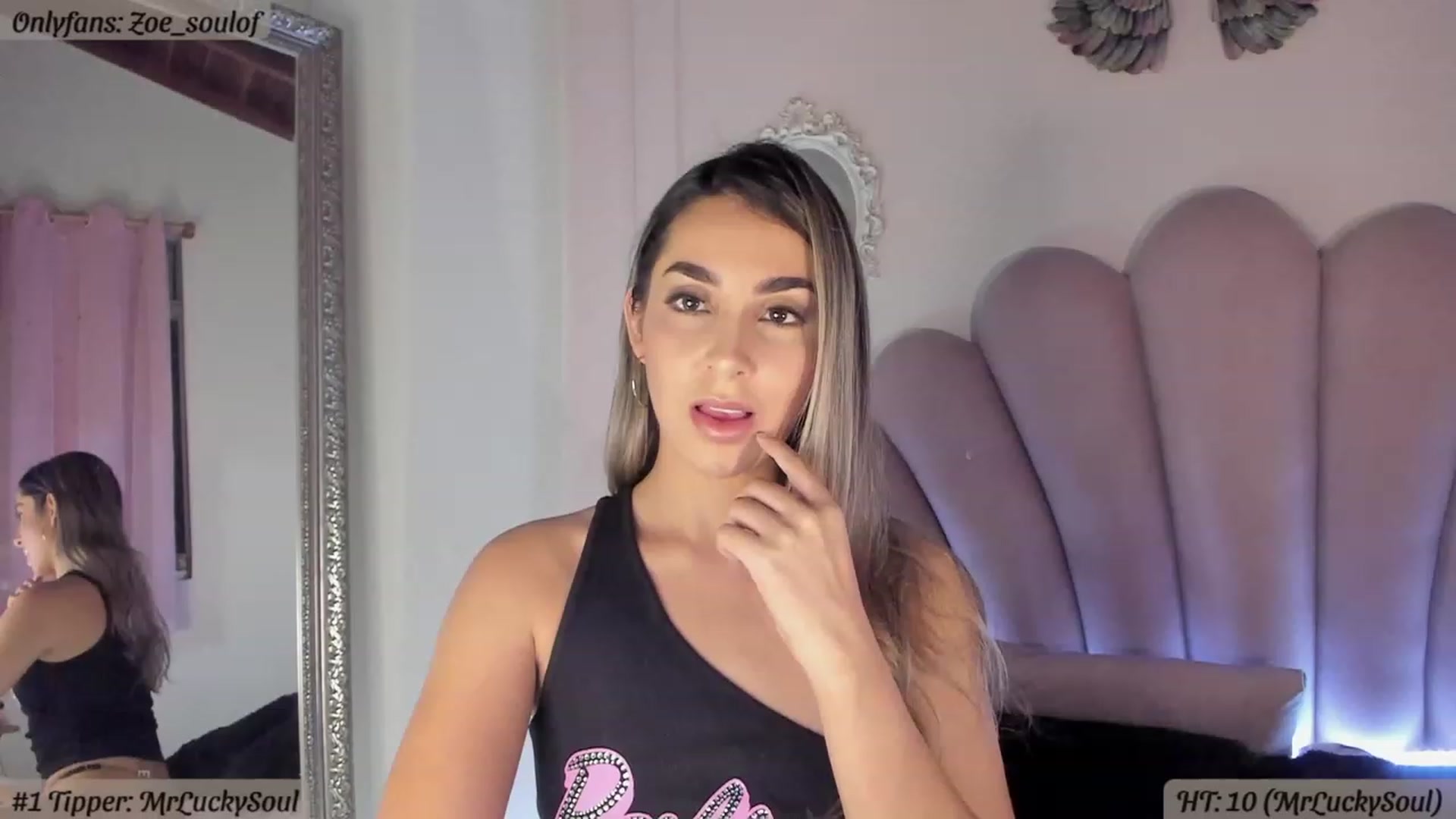 Gallery image thumbnail from MissZoesoul's myfreecams stream on, 06/14/2023, 05:45 image 1 of 20