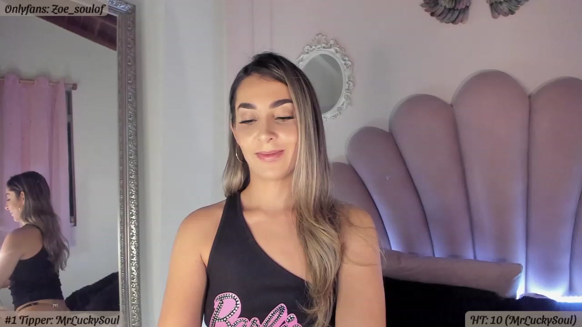 Gallery image thumbnail from MissZoesoul's myfreecams stream on, 06/14/2023, 05:45 image 2 of 20
