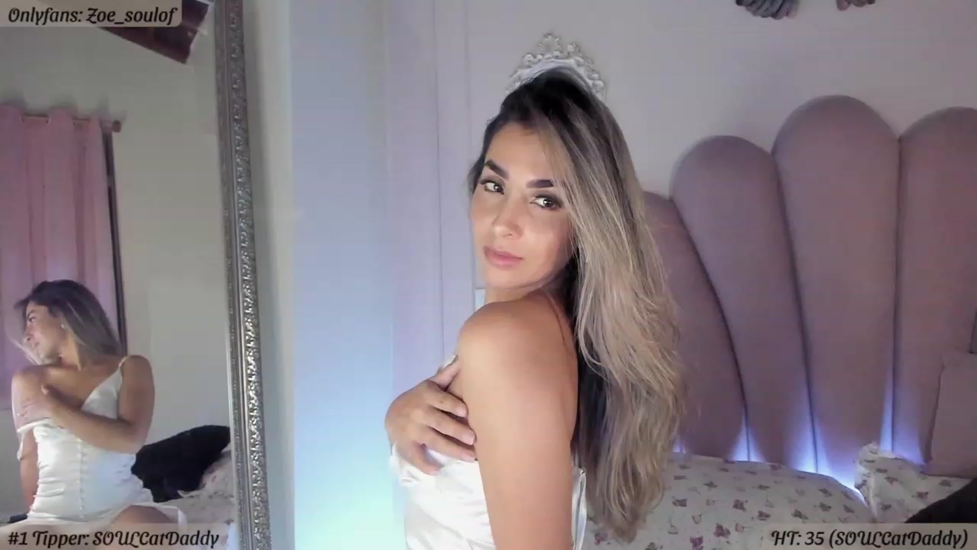 Gallery image thumbnail from MissZoesoul's myfreecams stream on, 06/15/2023, 06:21 image 2 of 20