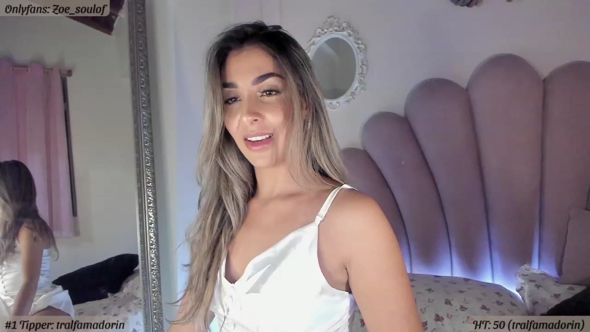 Gallery image thumbnail from MissZoesoul's myfreecams stream on, 06/15/2023, 06:21 image 12 of 20