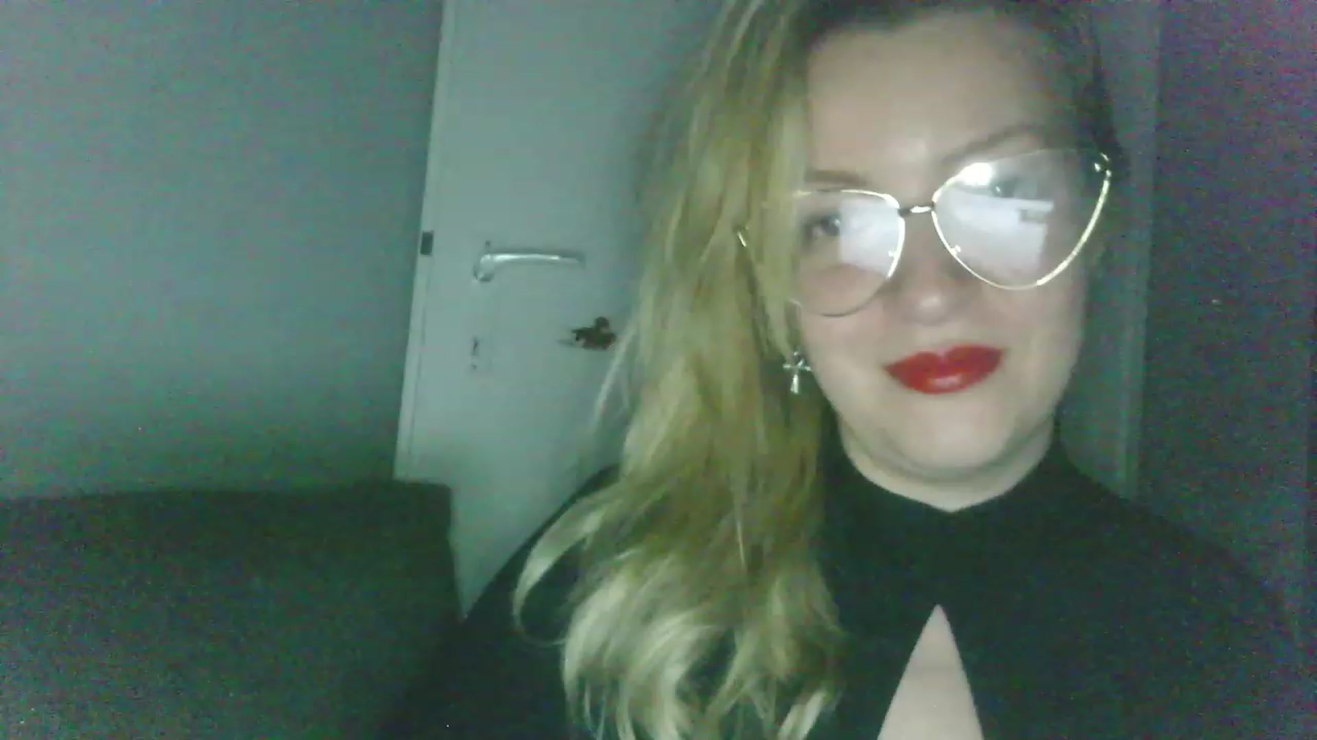 Gallery image thumbnail from Miss_A_'s myfreecams stream on, 04/09/2023, 22:23 image 13 of 20