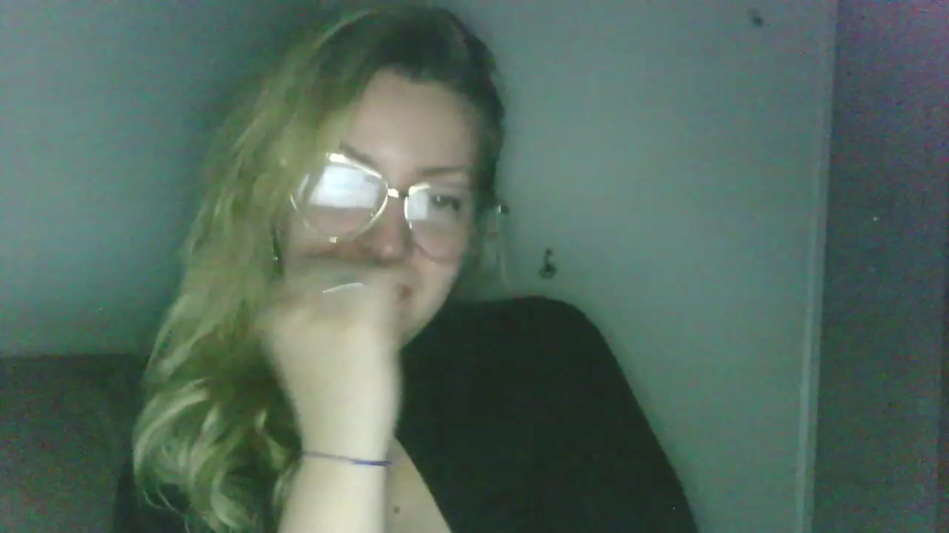 Gallery image thumbnail from Miss_A_'s myfreecams stream on, 04/09/2023, 22:23 image 6 of 20